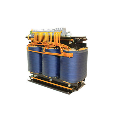 青い75KVA 600V三相変圧器の銅